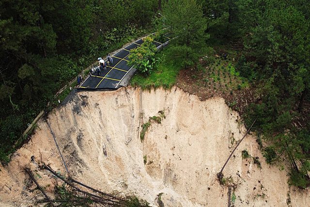 Đèo Mimosa hư hỏng nghiêm trọng, Bộ Xây dựng công bố tình huống khẩn cấp